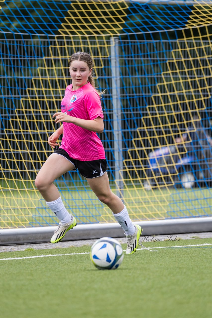 Bild 144 - wCJ Osterroenfelder TSV - VfL Pinneberg : Ergebnis: 0:15